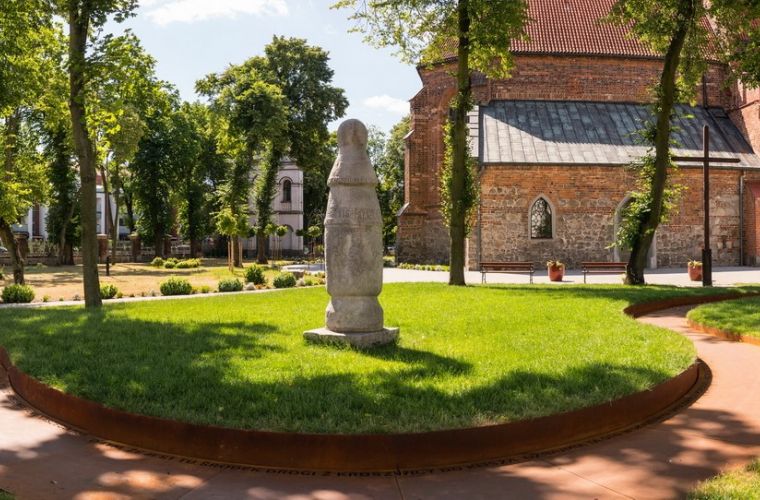 Link do artykułu - „Miejsce dialogu współczesności z historią”