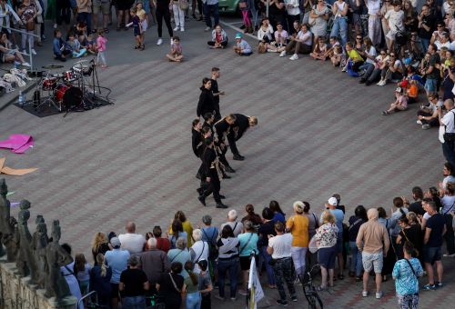 ORIGAMI KONIŃSKI TEATR TAŃCA