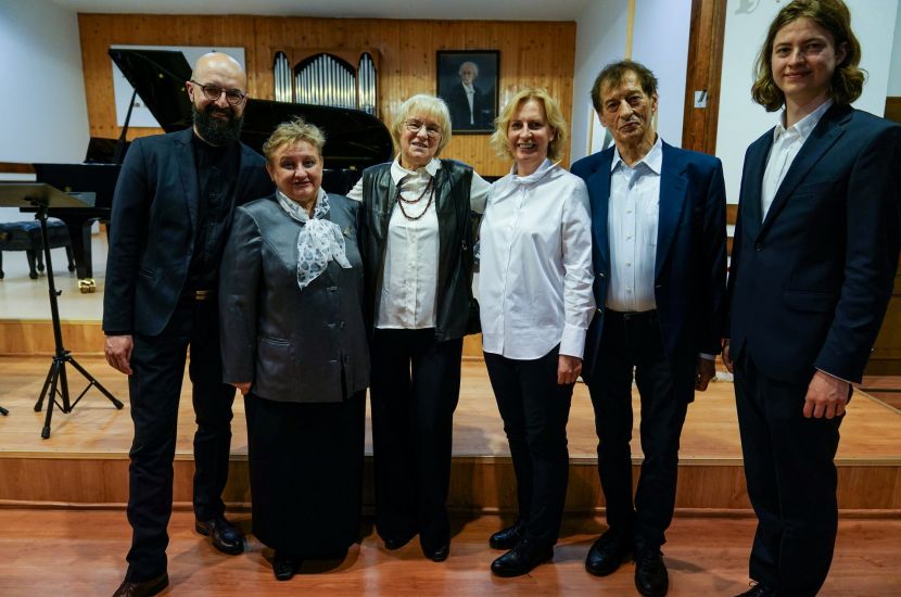 Link do artykułu - Dzień z prof. Grażyną Pstrokońską-Nawratil w PSM