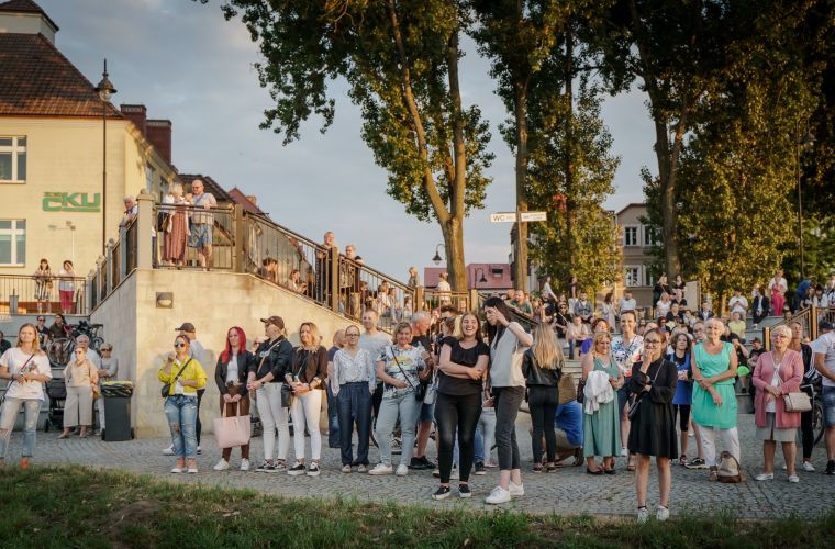 Link do artykułu - Kulturalny relaks na bulwarze
