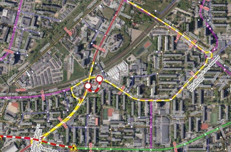 Remont łącznicy ul. 11 Listopada i Przemysłowej. Na zdjęciu widać mapkę z zaznaczonym rejonem prac.