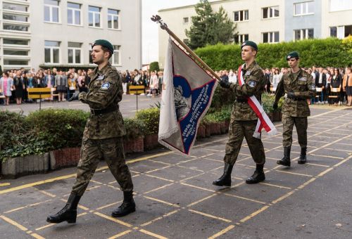 Nowy sztandar na 100-lecie