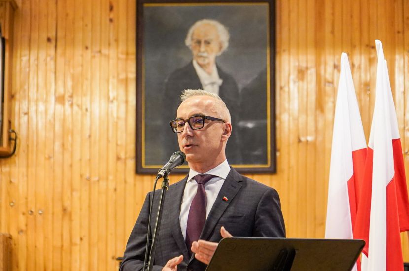 Na zdjęciu widać przemawiającego zastępcę Prezydenta Miasta Konina Witolda Nowaka