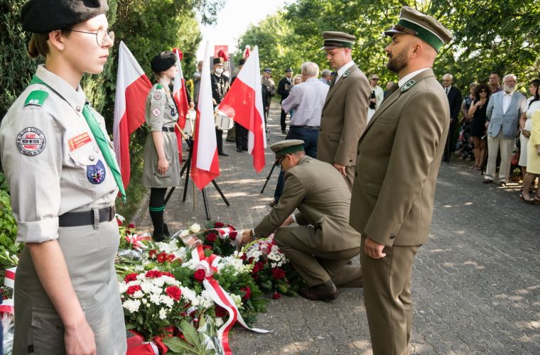 Link do artykułu - Chwała bohaterom!