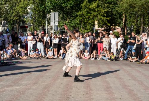 ORIGAMI KONIŃSKI TEATR TAŃCA