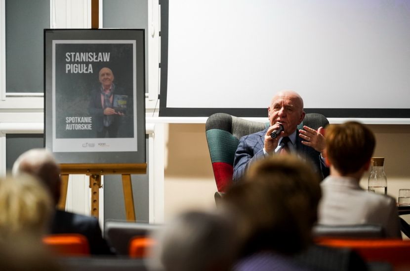 Link do artykułu - Od romansu do mrocznego kryminału, czyli twórcza droga Stanisława Piguły