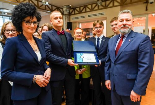Wręczenie tytułu podczas sesji Rady Miasta Konina