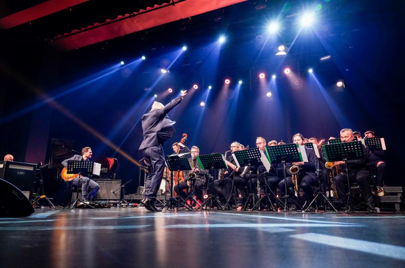 Link do artykułu - Jazzowo na półwiecze