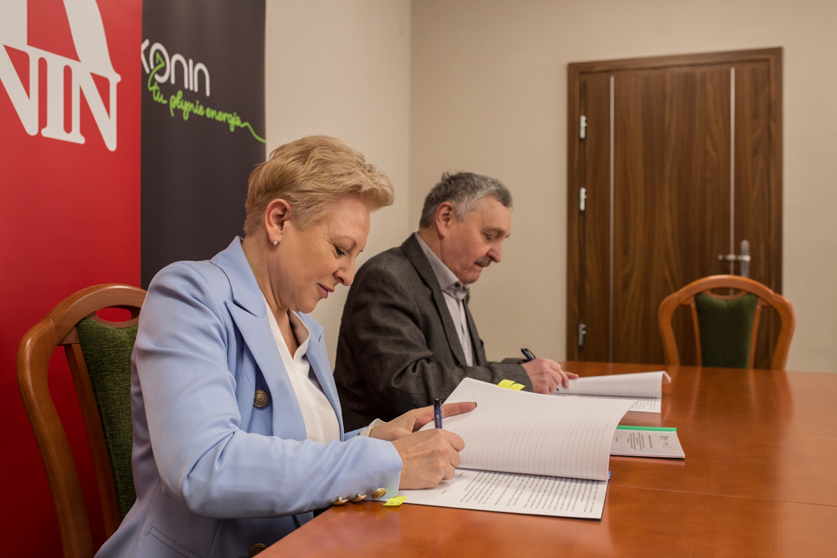 Link do artykułu - Amfiteatr: umowa na dokumentację podpisana