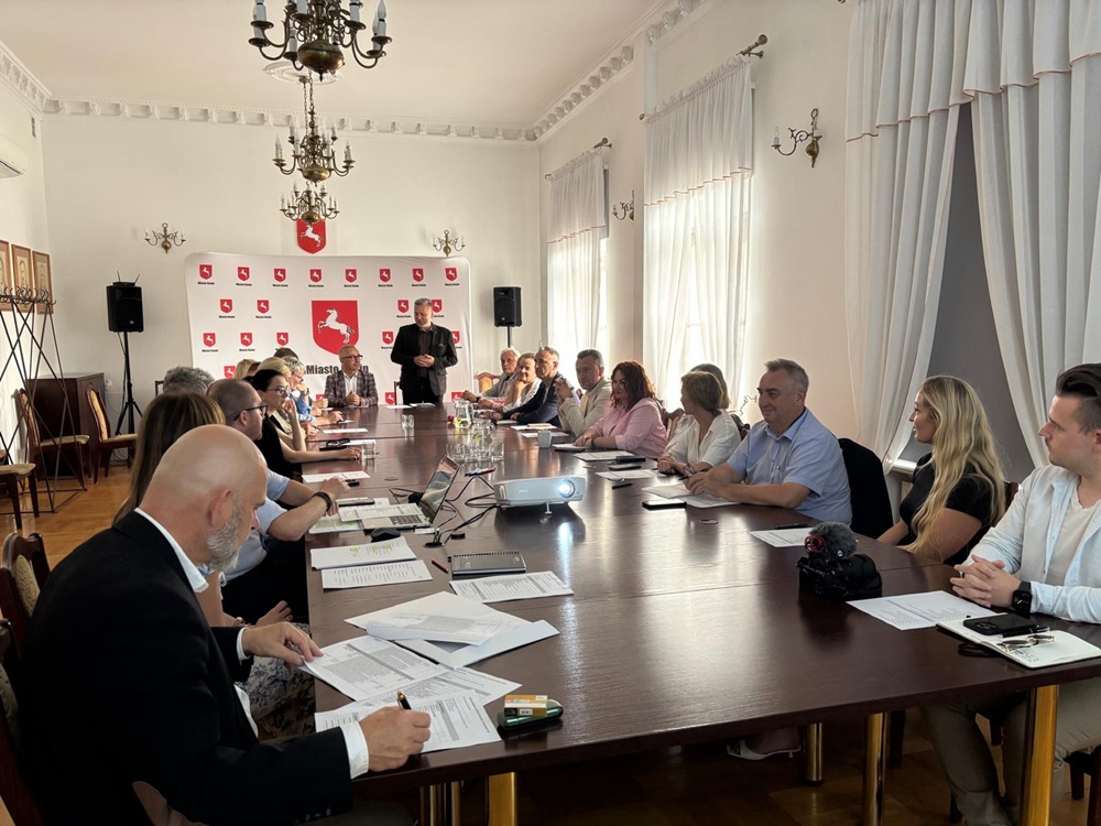 Link do artykułu - Dziewięć firm nominowanych do statuetki „Złotego Konia”