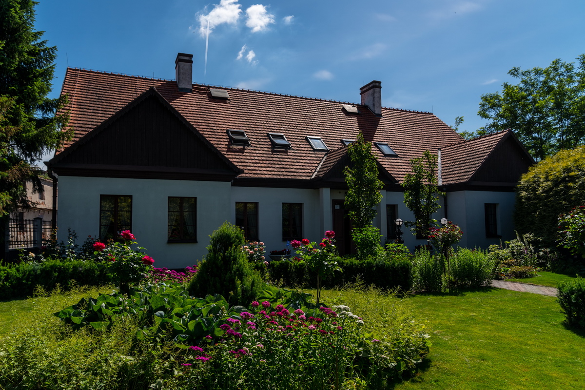 Link do artykułu - Rozarium w dworku Zofii Urbanowskiej