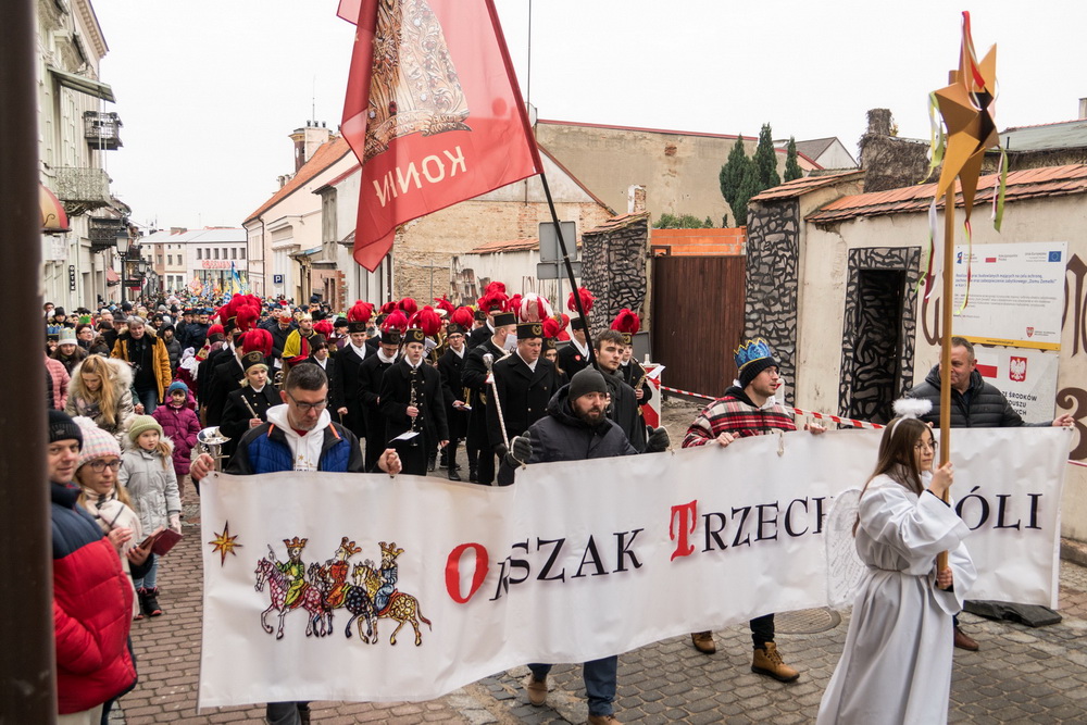 Link do artykułu - Trzej Królowie przeszli ulicami Starówki