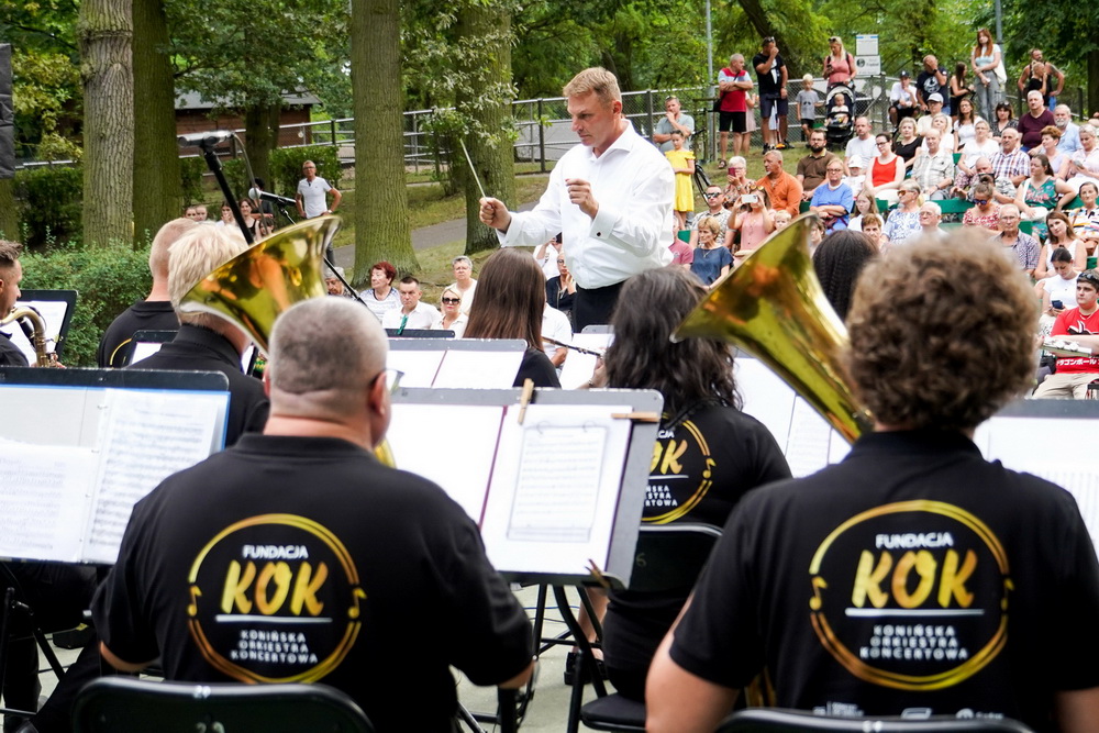 Koncert Orkiestry Dętej PAK KWB Konin w Parku Chopina