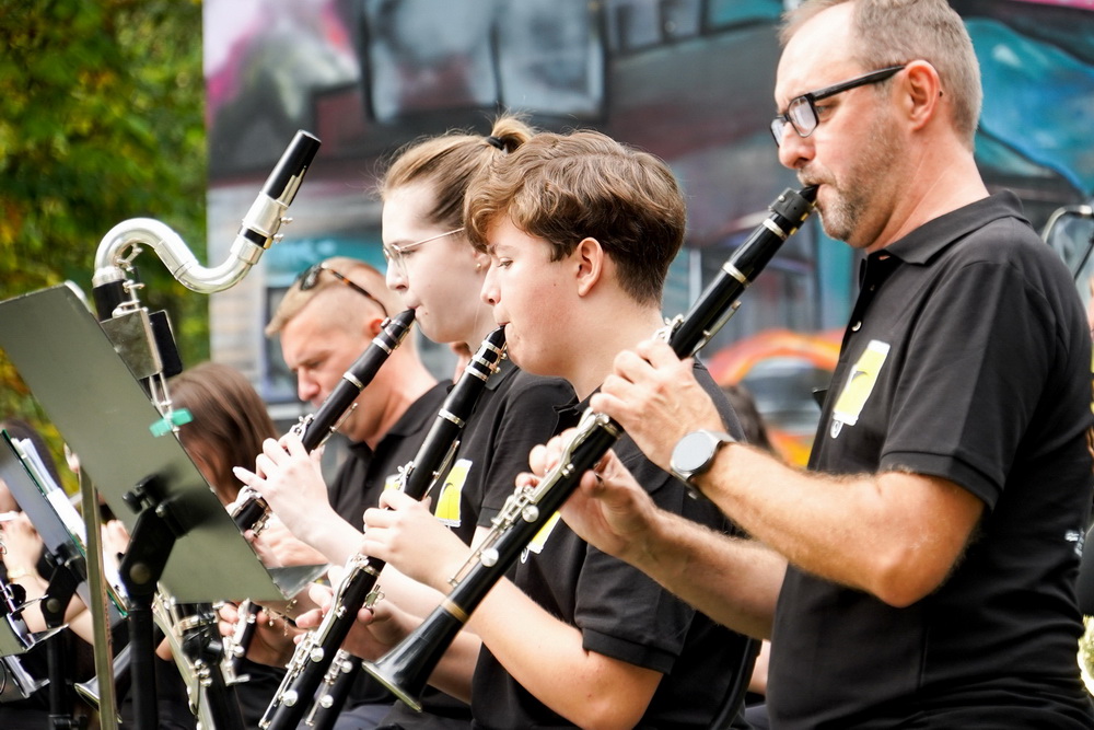 Koncert Orkiestry Dętej PAK KWB Konin w Parku Chopina