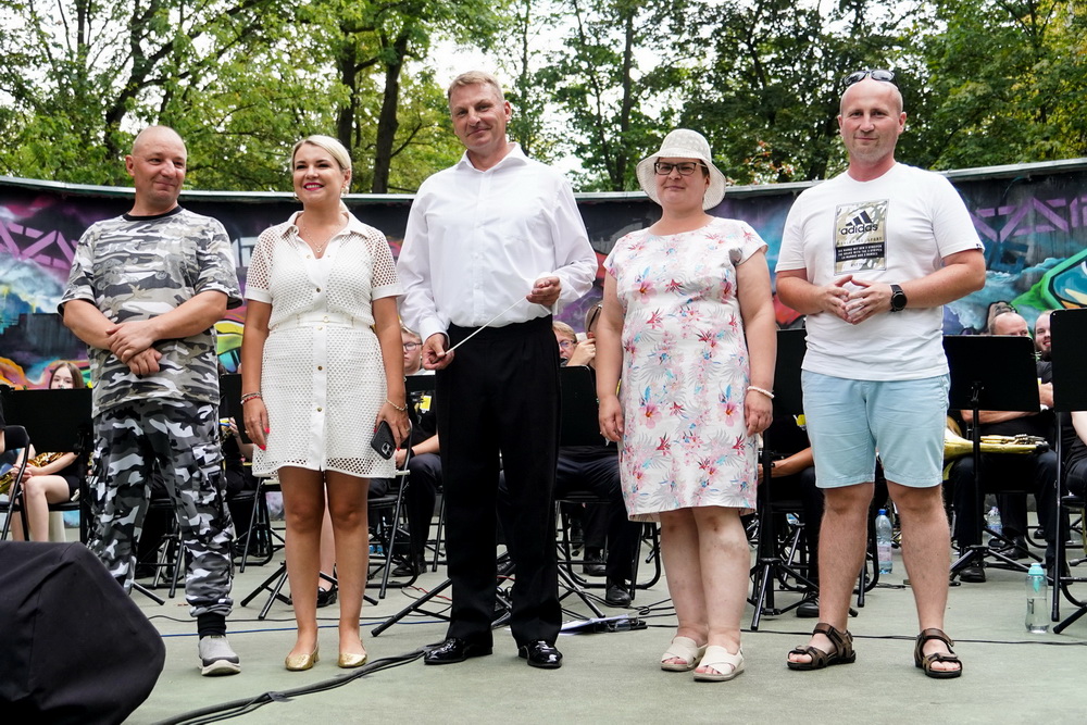 Koncert Orkiestry Dętej PAK KWB Konin w Parku Chopina