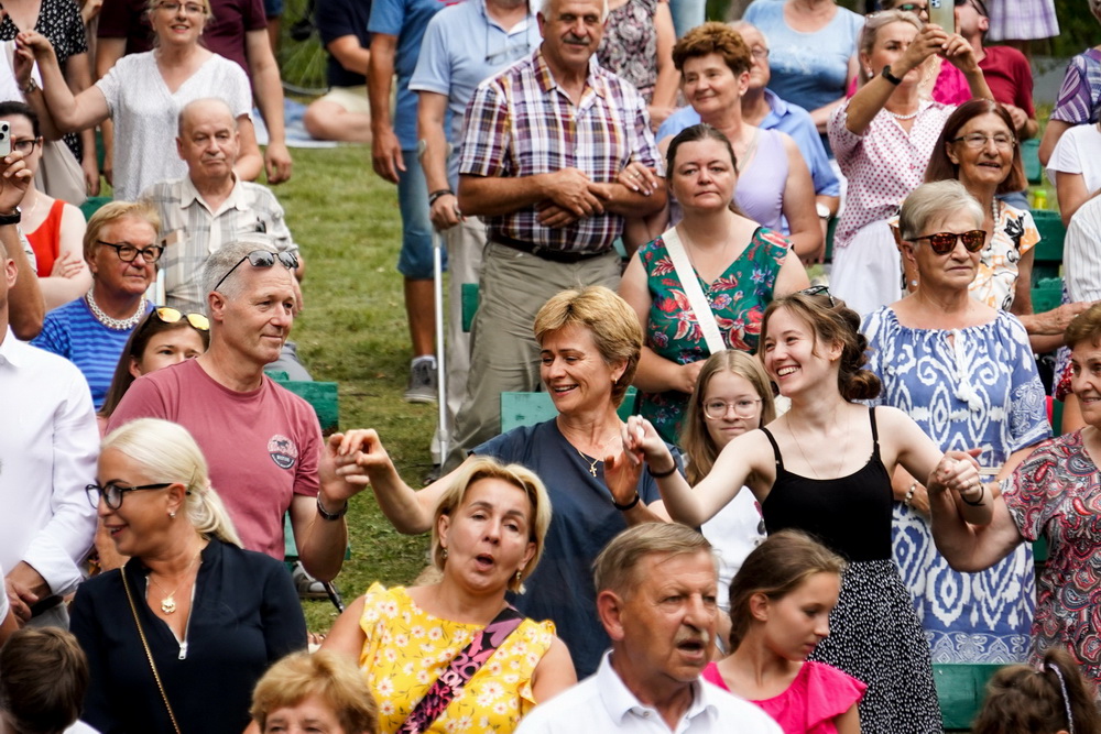 Koncert Orkiestry Dętej PAK KWB Konin w Parku Chopina