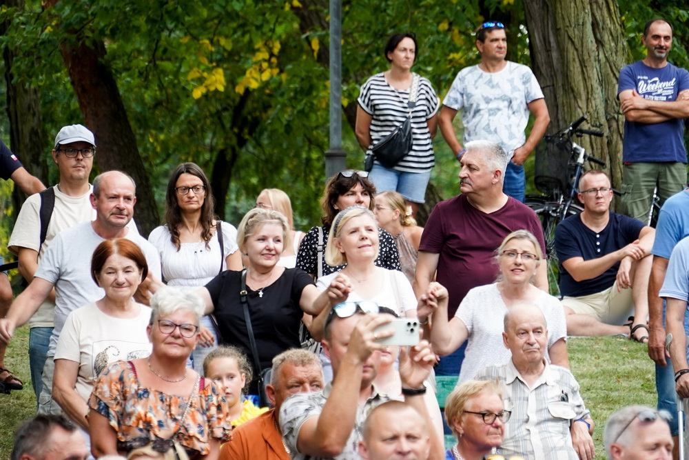 Koncert Orkiestry Dętej PAK KWB Konin w Parku Chopina
