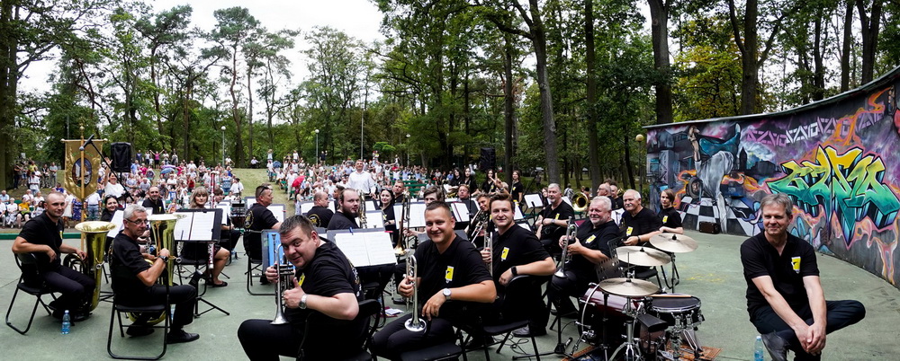 Koncert Orkiestry Dętej PAK KWB Konin w Parku Chopina