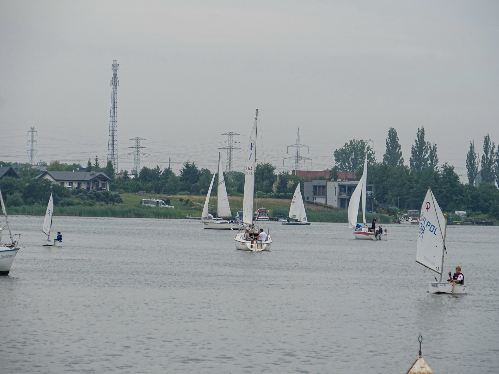 Na zdjęciu widzimy XXVI Regaty Między Mostami – Memoriał Stanisława Dobrzyńskiego